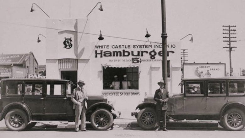 A fascinante historia da Primeira Hamburgueria do Mundo