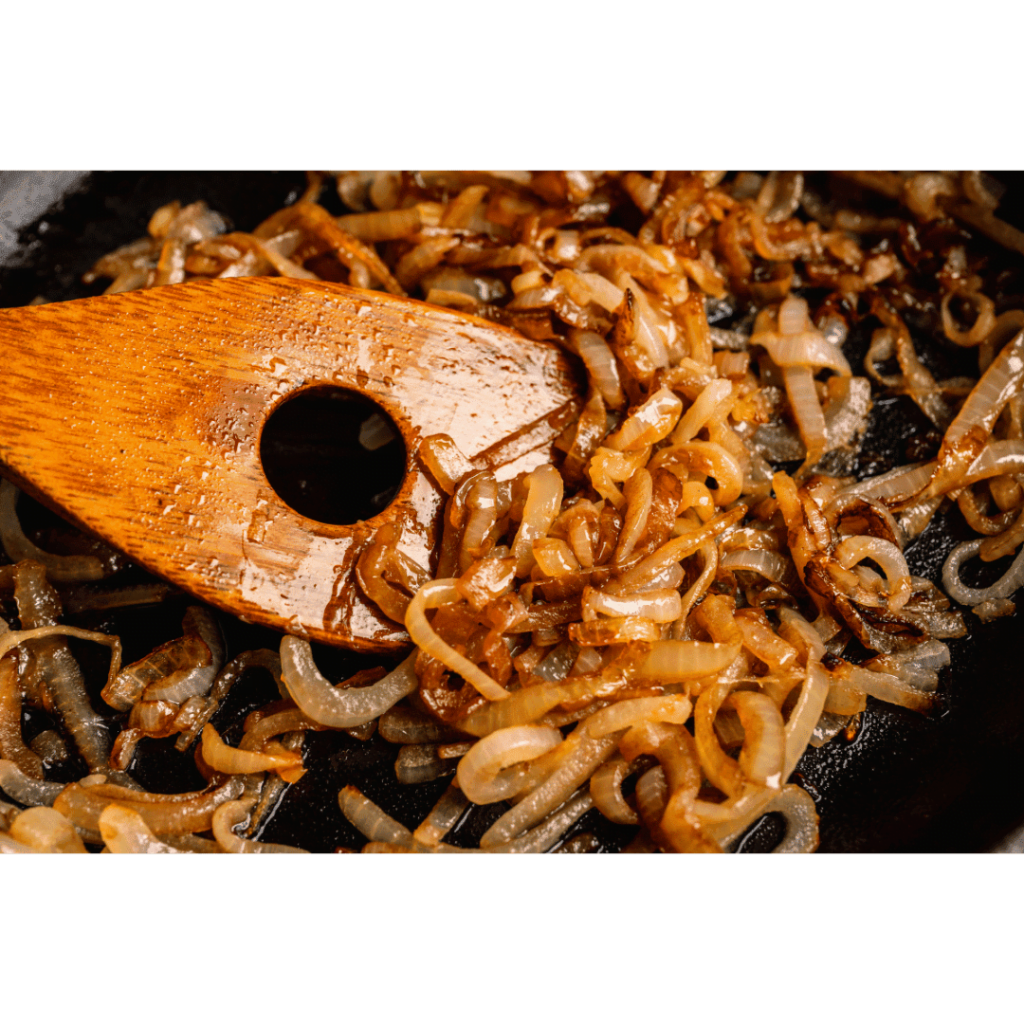 Cebola caramelizada História, Dicas e Truques do Ingrediente Mais Icônico das Hamburguerias